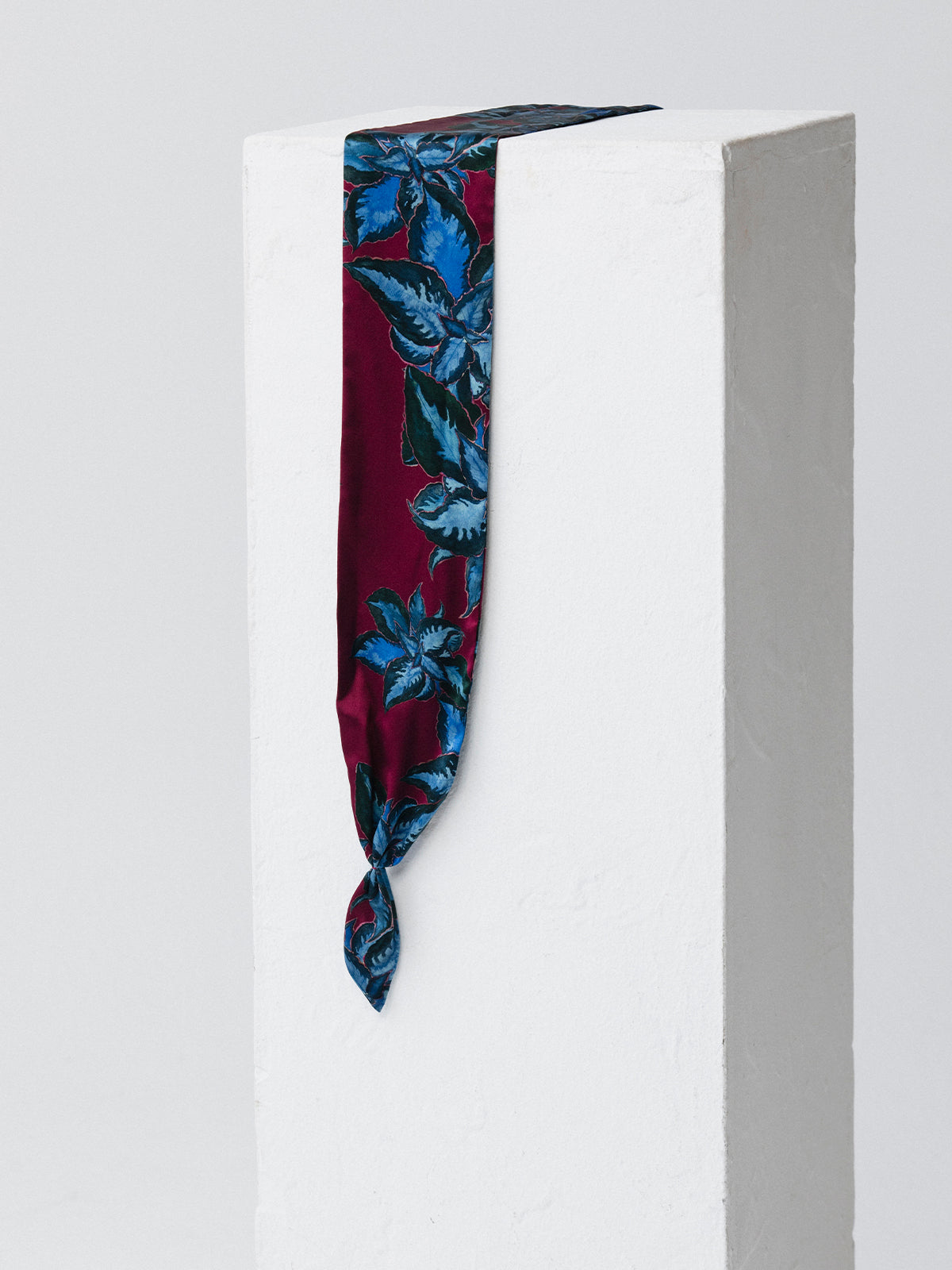 Marisma Scarf
